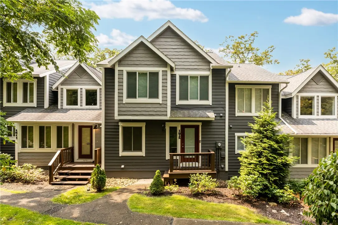 1812 Eagles Ridge Ct, Jefferson, PA 15501 - Image #1