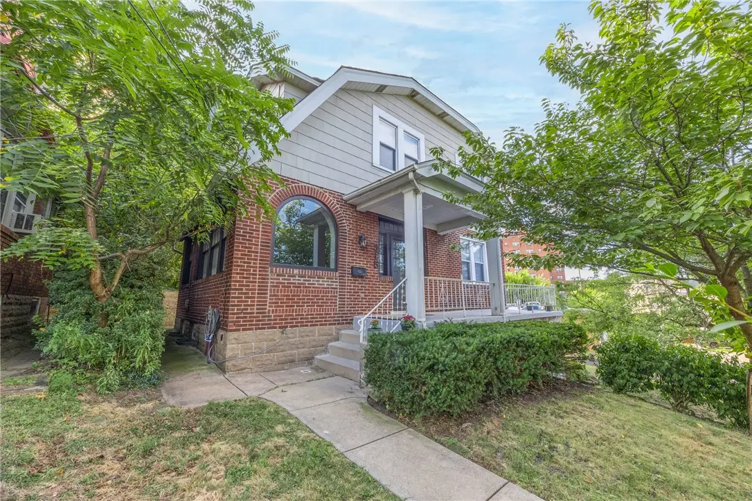 315 Lavina Ave., Mount Lebanon Township, PA 15216 - Image #1