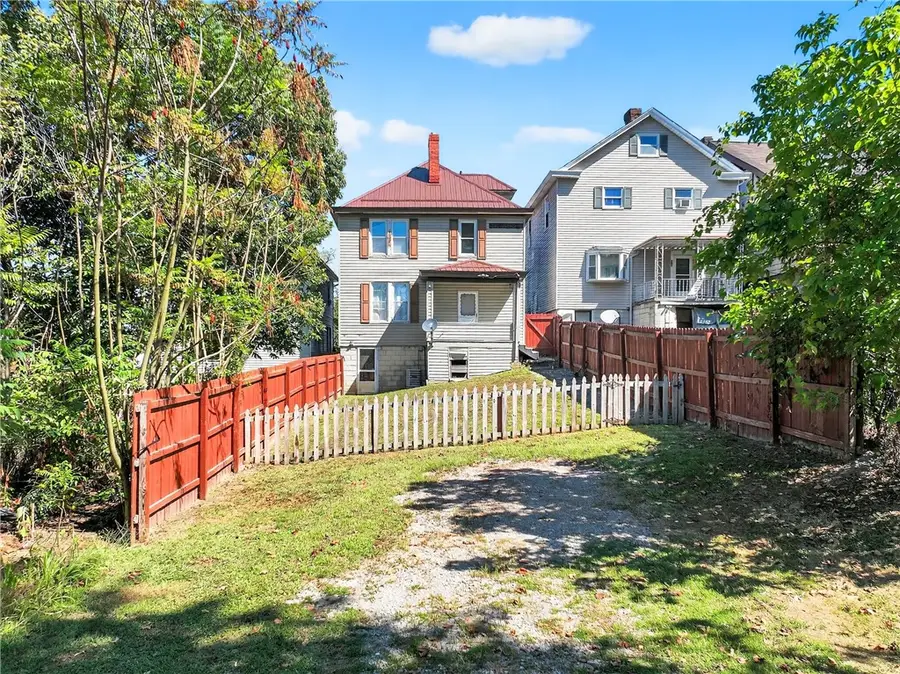 626 Front St, Brownsville, PA 15417 - Image #3