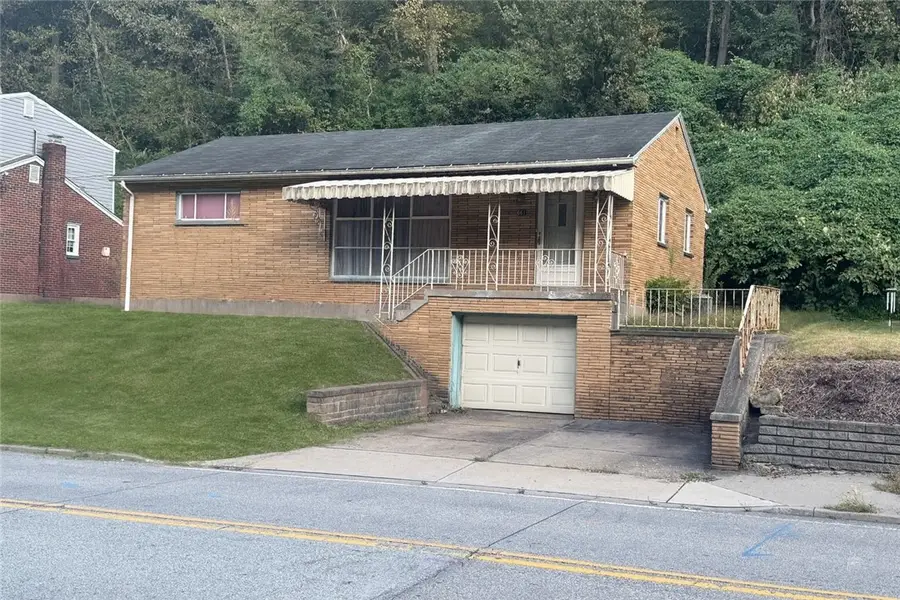 661 Becks Run Rd, Baldwin, PA 15210 - Image #2