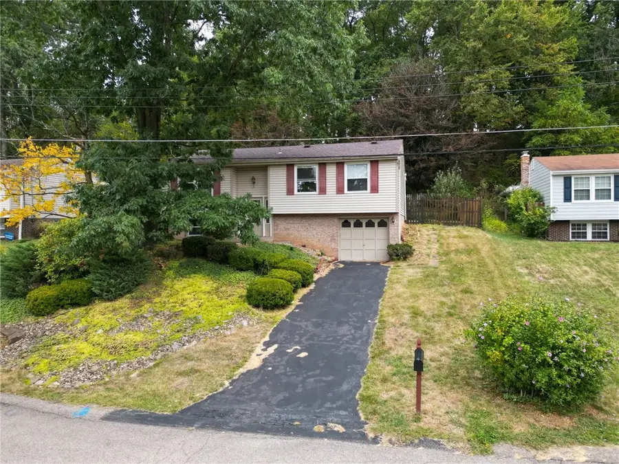 1613 Shawmut Dr, Shaler, PA 15116 - Image #3