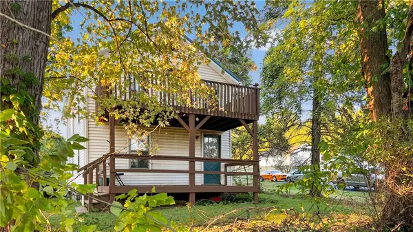 97 Minnick Dr, Hermitage, PA 16148