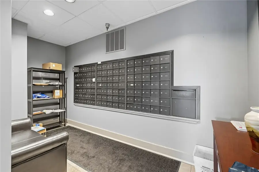 1400 Smokey Wood Dr #811, Swissvale, PA 15218 - Image #3