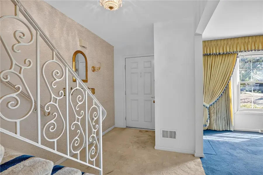 1825 Foxcroft Ln #405, Allison Park, PA 15101 - Image #3