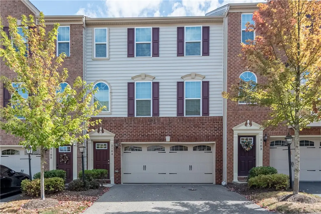 2104 Pointe View Drive, Adams, PA 16046 - Image #1