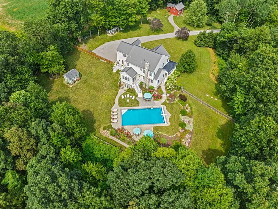 146 Graham Dr, New Sewickley, PA 15042 - Image #2