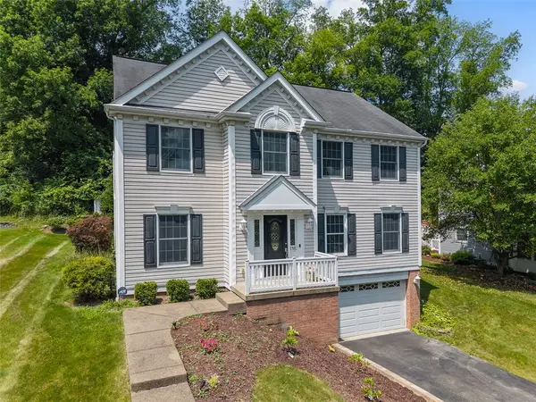 116 Stonegate Dr, North Strabane, PA 15317