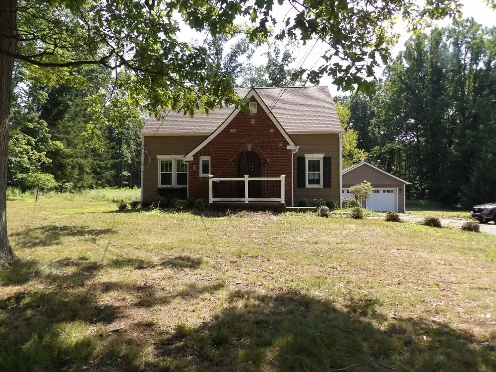 6640 Saranac Dr, Transfer, PA 16154 - Image #1