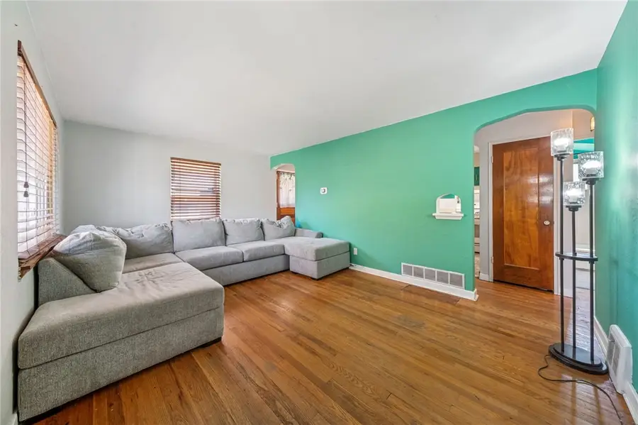 3238 Villawood Ave, Brentwood, PA 15227 - Image #3