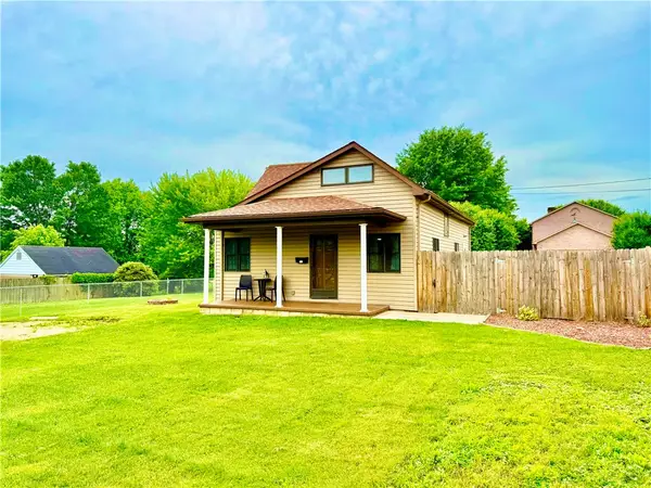 543 N Main St, Masontown, PA 15461