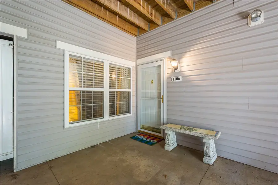 1106 Prescott Pl, Ohio, PA 15143 - Image #3