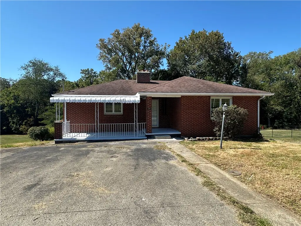 220 Oglevee Ln, Connellsville, PA 15425 - #1