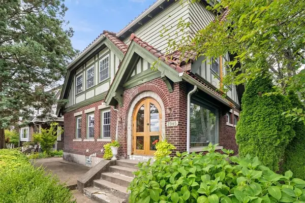 2945 Perrysville Ave, Observatory Hill, PA 15214