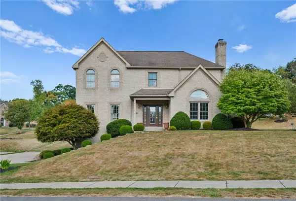 7069 Bennington Woods Dr, McCandless, PA 15237