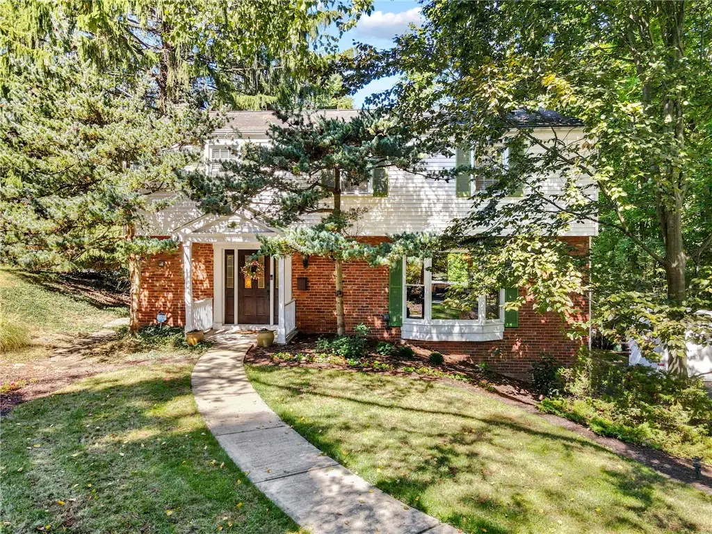 21 Oakglen Drive, Oakmont, PA 15139 - Image #1