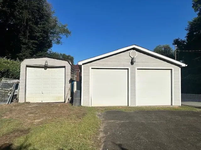 3221 Stafford St, Pittsburgh, PA 15204 - Image #1