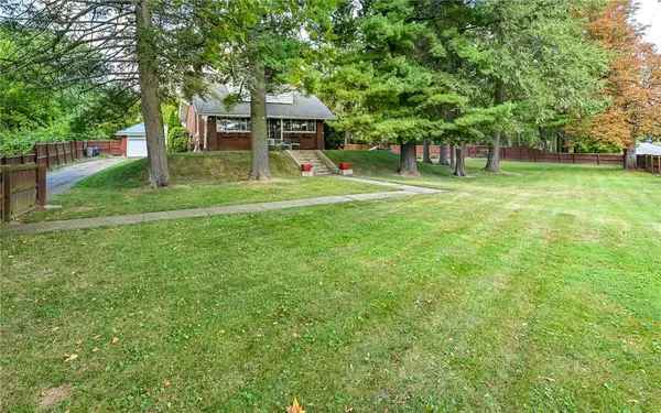 2307 Mount Royal Boulevard, Shaler, PA 15116