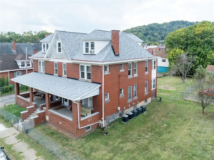 1096 - 1098 Valley St, Stowe, PA 15136 - #2