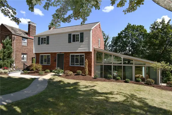 849 Kewanna Ave, Mt Lebanon, PA 15234