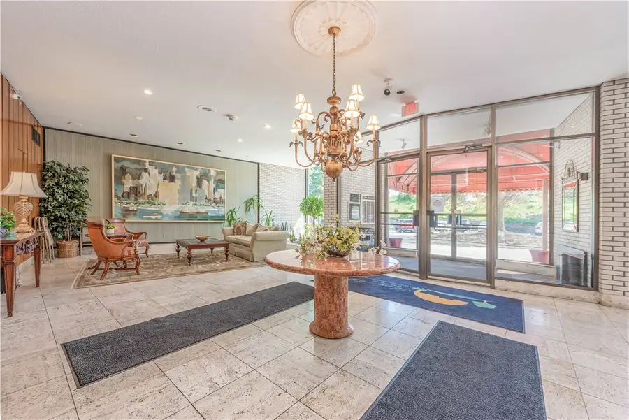 1160 Bower Hill Rd #901B, Mount Lebanon Township, PA 15243 - Image #3