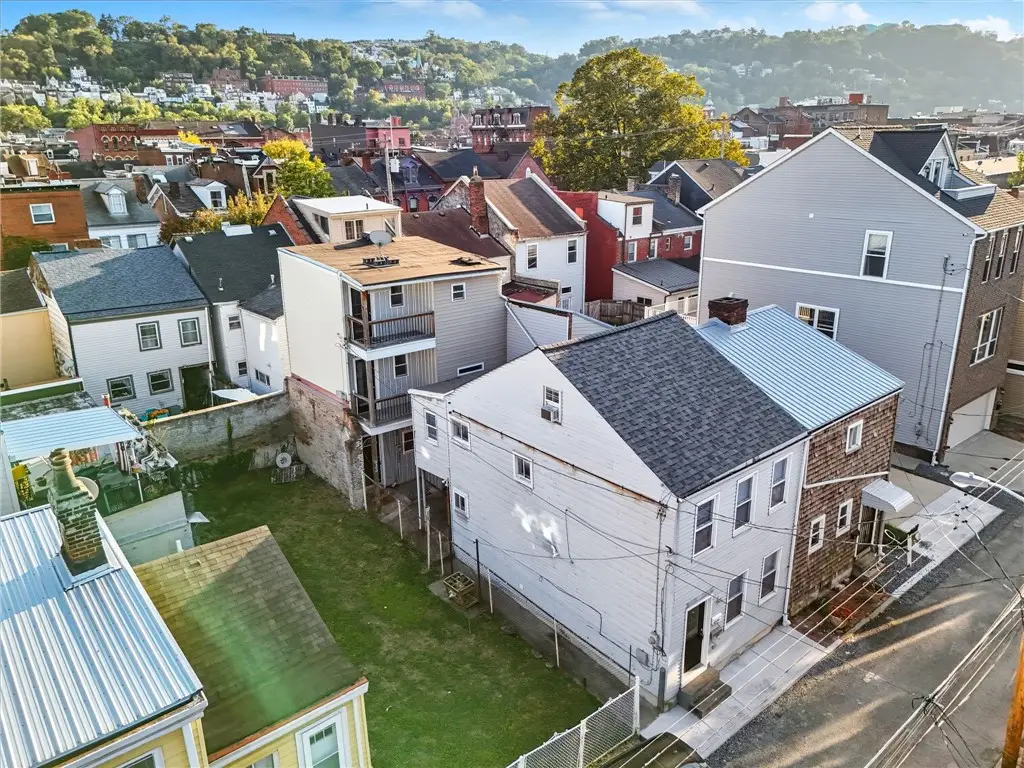 1824 Fox Way, Pittsburgh, PA 15203 - Image #1