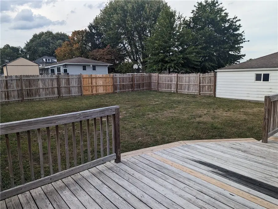 810 York St, Hiller, PA 15417 - Image #3