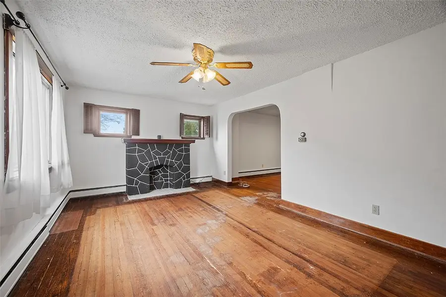 3708 Grant Street, Castle Shannon, PA 15234 - Image #3