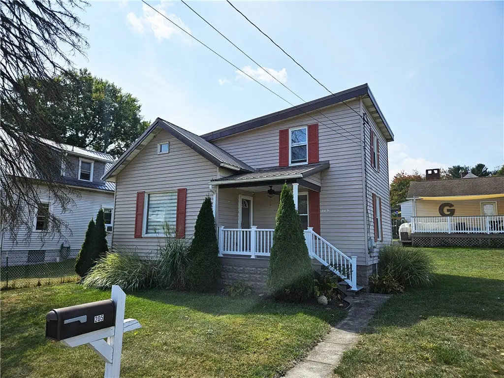 205 E Georgia Ave, Connellsville, PA 15425 - #1