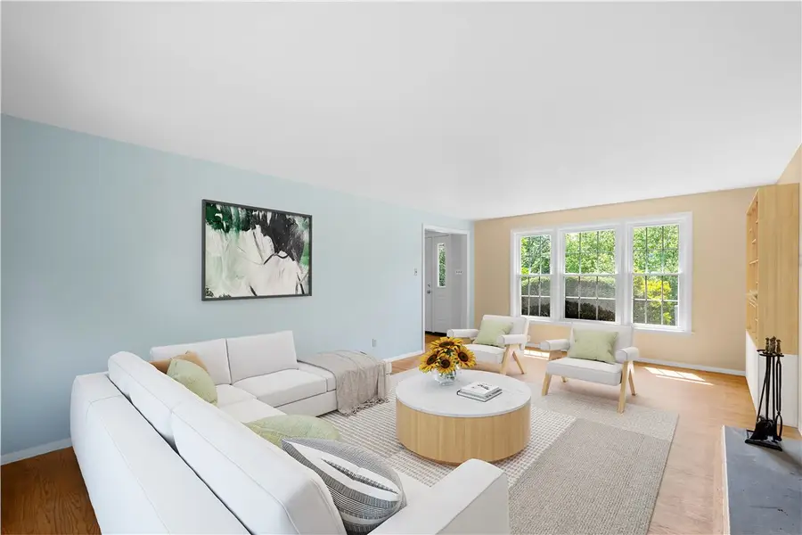 1413 Terrace Dr, Mount Lebanon Township, PA 15228 - Image #3