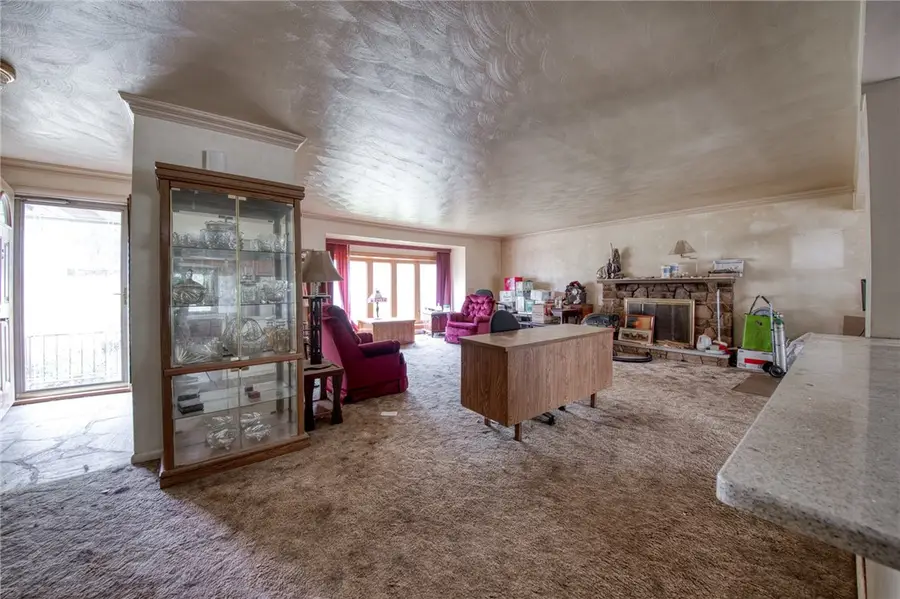 108 Ambleside Dr, Ross Township, PA 15237 - Image #3