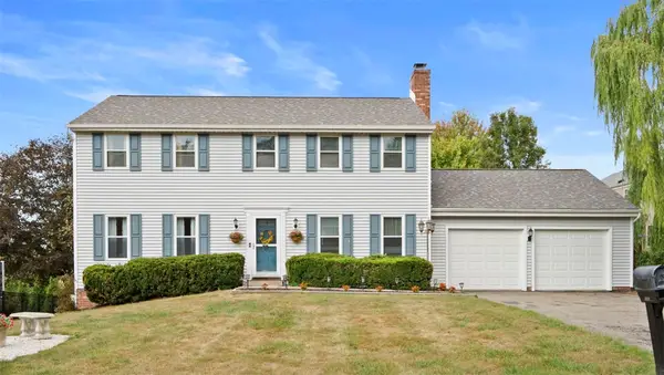 5096 Fountainwood Dr, Hampton, PA 15044