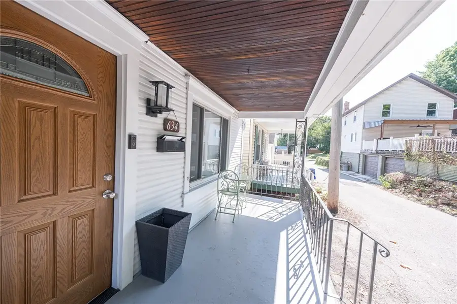 634 1/2 5th Ave, Coraopolis, PA 15108 - #2