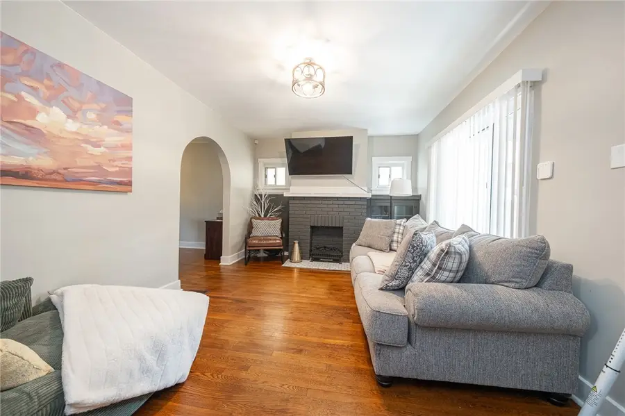 634 1/2 5th Ave, Coraopolis, PA 15108 - #3