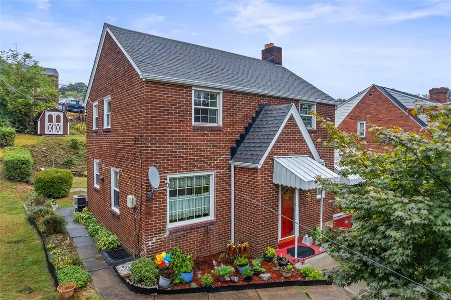 3921 W Run Rd, Munhall, PA 15120 - Image #2