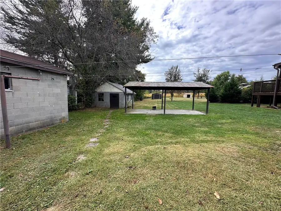 4673 Morgantown Road, Springhill, PA 15451 - Image #3