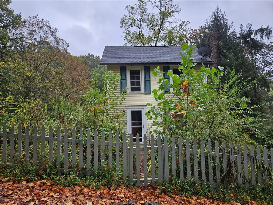 3132 Baker School Rd, North Huntingdon, PA 15642 - Image #2