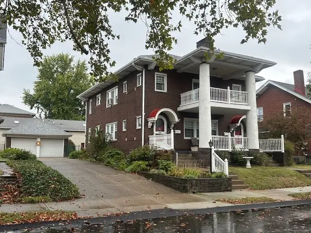 211 Woodlawn Ave, Munhall, PA 15120 - Image #2