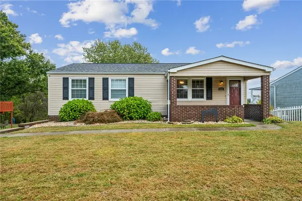 125 Mohawk Dr, Hempfield Twp, PA 15601