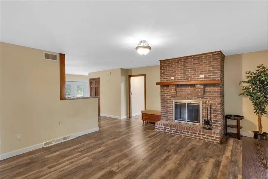 1225 Mercer Rd, North Sewickley, PA 16117 - Image #3