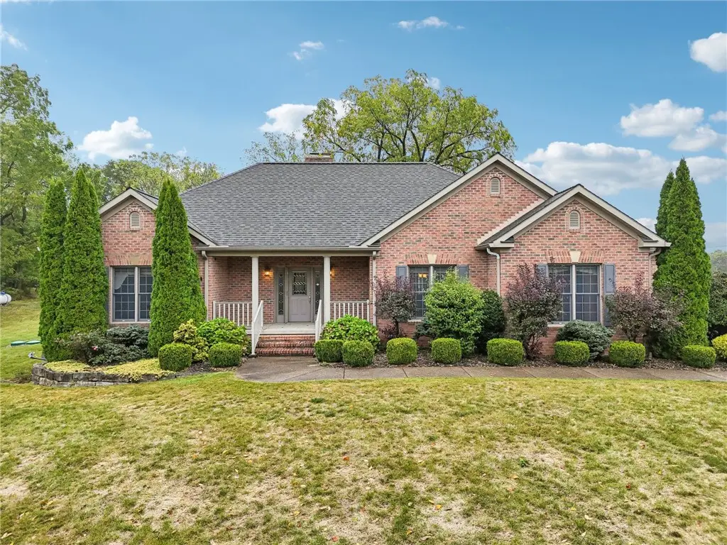 2210 Skyhill Road, Edinburg, PA 16116 - Image #1