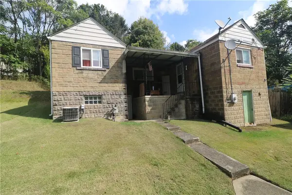 407 Lower Spring Ln, Centerville, PA 15358