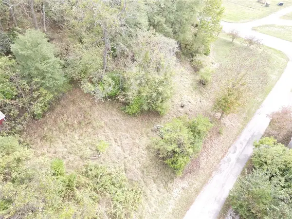 69 Main St, East Bethlehem, PA 15322