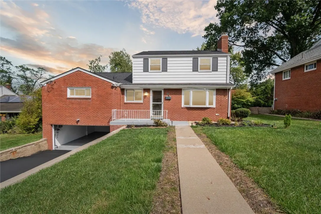 85 Sprucewood Dr, Bethel Park, PA 15102 - #1