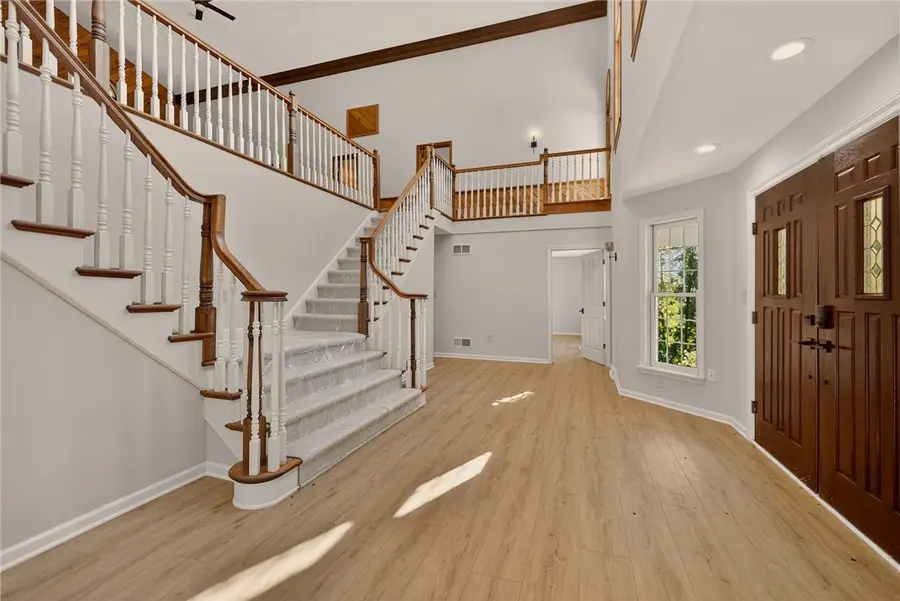 110 Oakhurst Dr, Thompsonville, PA 15317 - Image #2