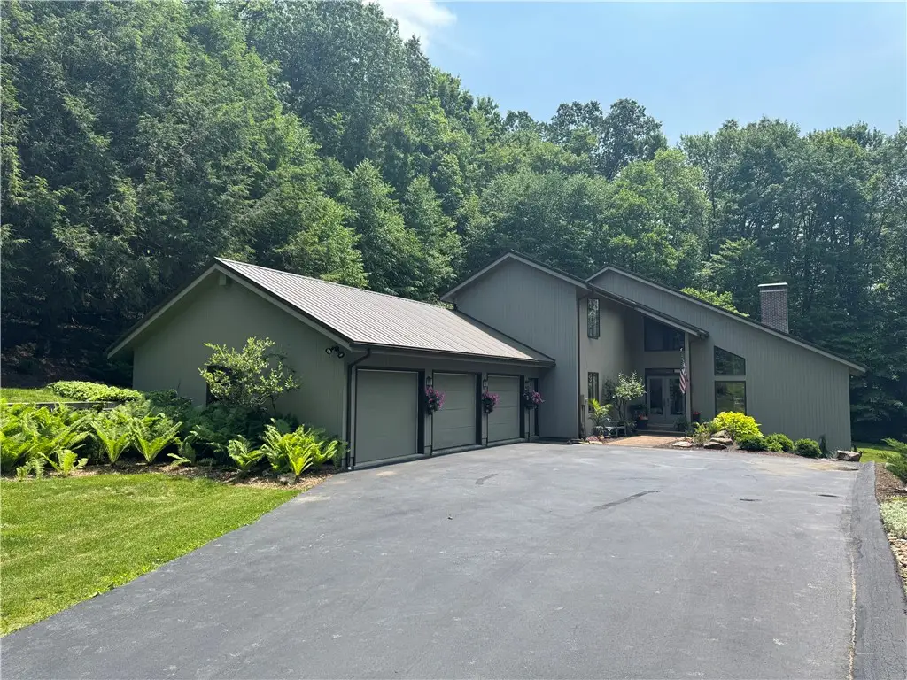 30 Croyhill Drive, Chevy Chase Heights, PA 15701 - Image #1