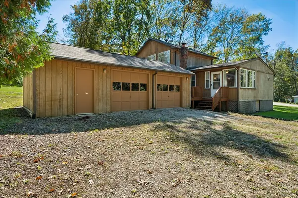 102 Jay Dr, New Alexandria, PA 15670