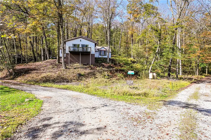 102 Snee Lane, Middlecreek Township, PA 15622 - Image #2