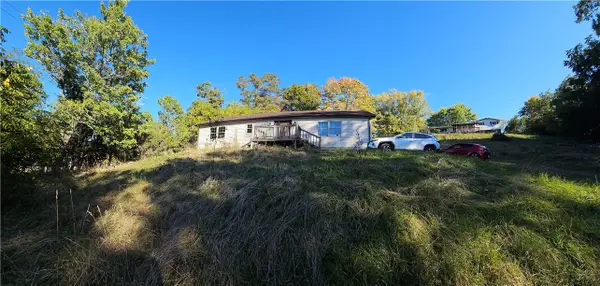 349 Vanderbilt Rd, Connellsville, PA 15425