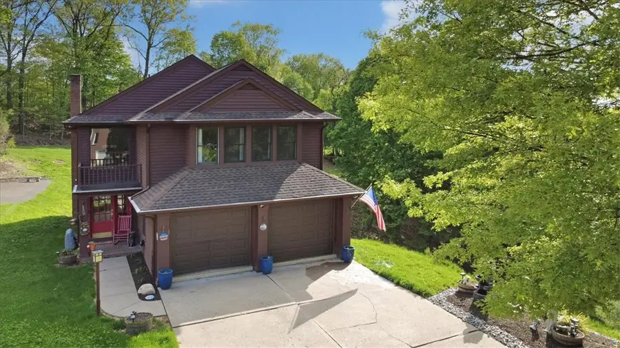 136 Heldon Dr, Coraopolis, PA 15108 - #2