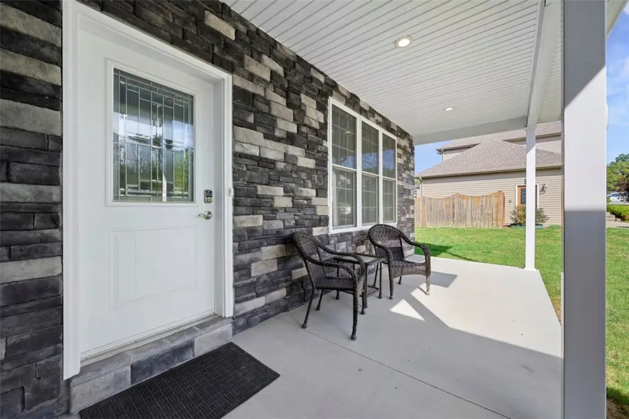 101 Cherokee Dr, Chippewa, PA 15010 - Image #2